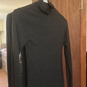FASHION NOVA TURTLE NECK